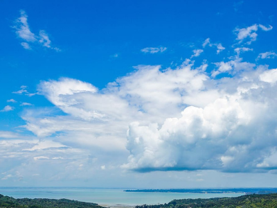 NZ blue sky and clouds