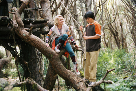 Josh Hutcherson and AnnaSophia Robb 